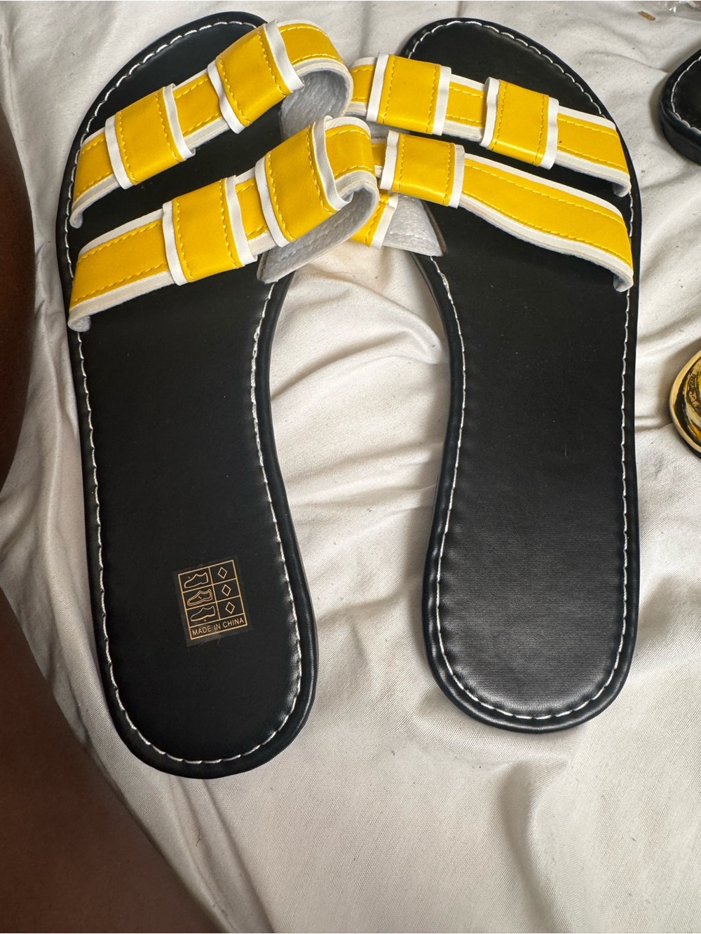Kids Yellow and Black Casual Slide Sandals with White Trim